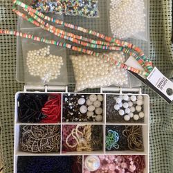 Miscellaneous Beads & Organizer Case