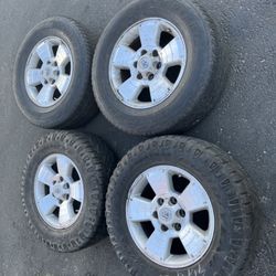 4 — 265/65r17 6x5.5 6x139.7 Stock Tacoma Tundra 4Runner Yukon Tahoe Wheels Rims Good 80% Treads Tires !!!!!!!!!!!