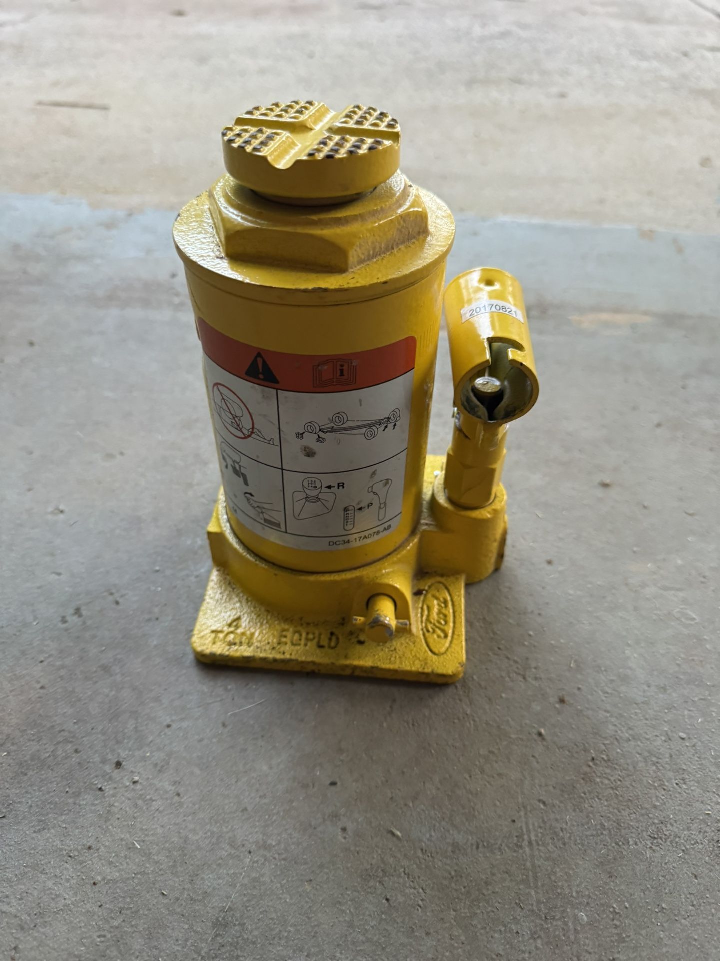 Ford Super Duty 4 Ton Bottle Jack