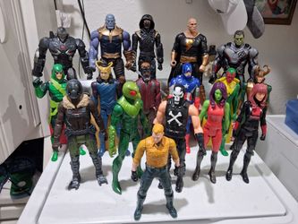 Selking all these Super Heroes action figures.  12 inches.  Good condition.   asking 120 for all.