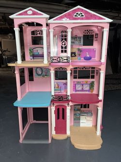 Barbie’s dream house