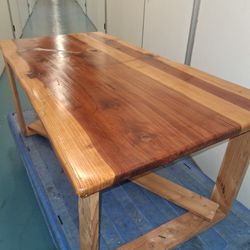 Redwood Coffee Table With Gloss Finish 