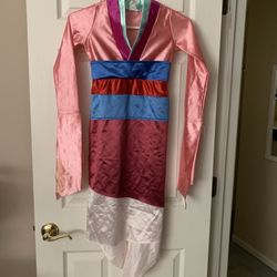 Disney Princess-Mulan costume.  Sz 7 $20