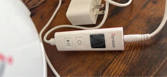 Casco con luz infla roja para el crecimiento de cabello nuevo