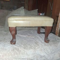 Antique Leather Foot Stool With Solid Oak Legs