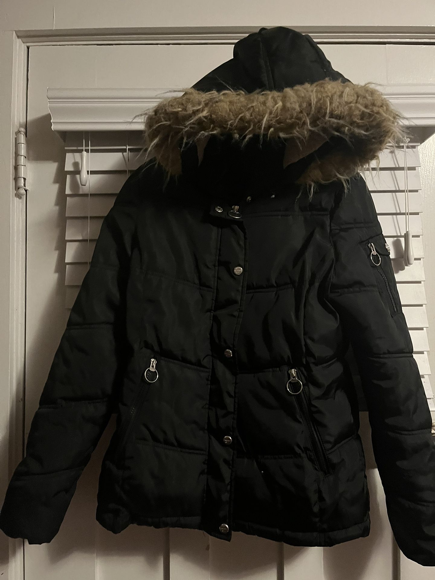 Madden Girl Removable Hood Puffed Jacket Sz S/P Zipper And Snap Closure Warm