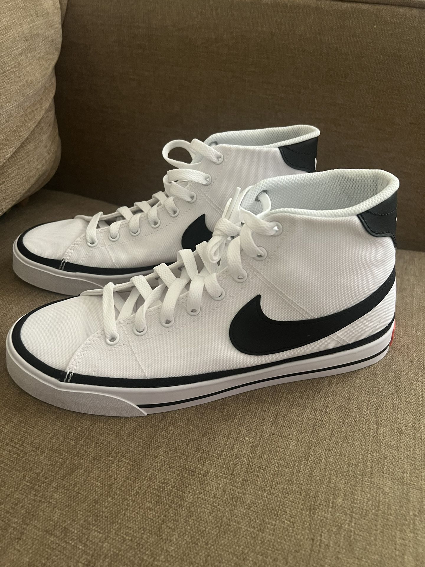 Brand New Nikes Shoes Size 9