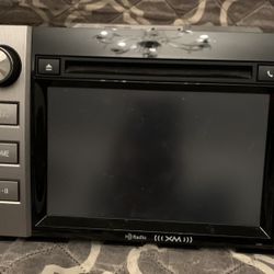 Radio Control unit - Toyota Part Number 86140-0C040 OEM (pulled From 2014 Toyota Tundra)