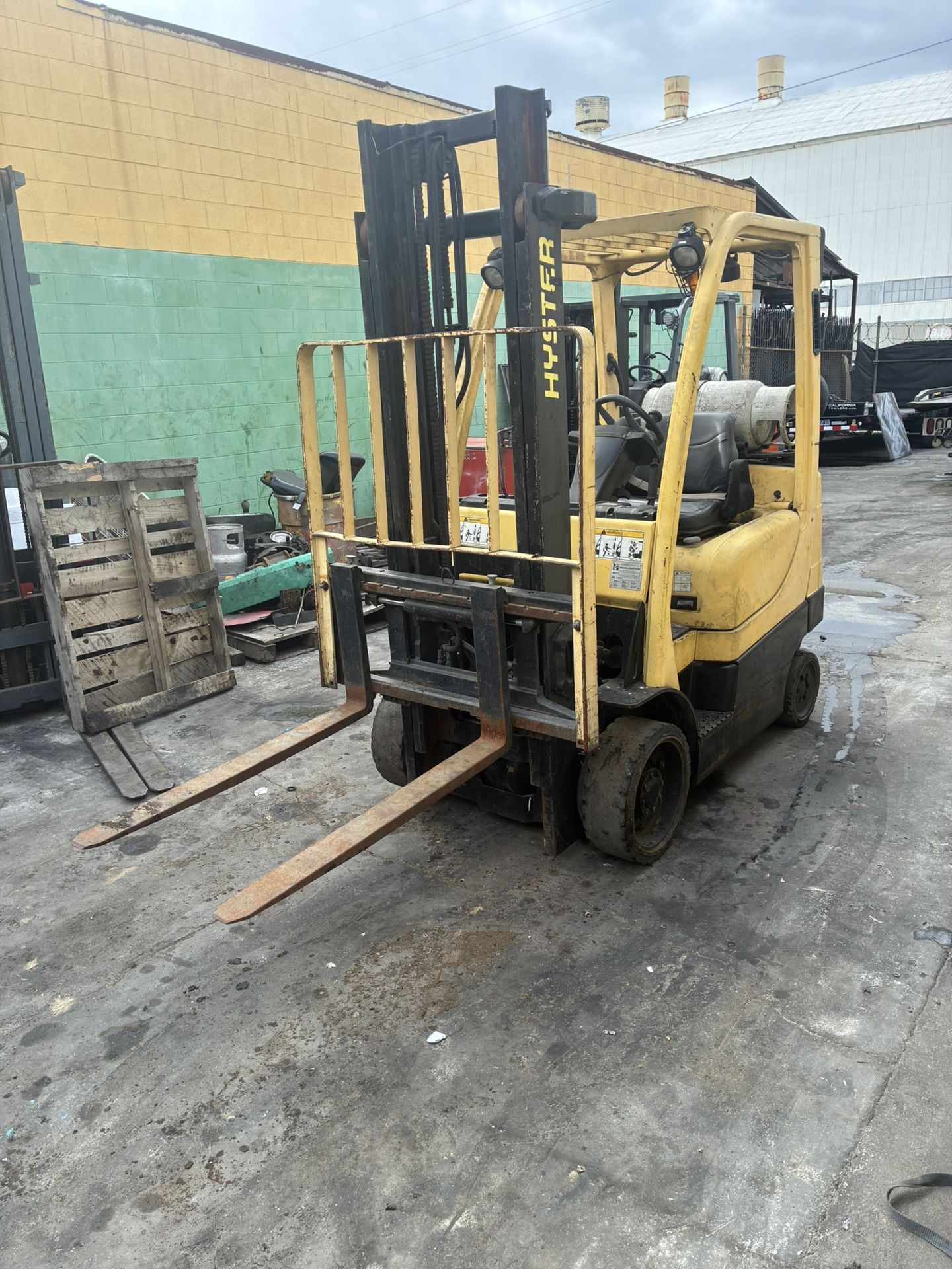Forklift