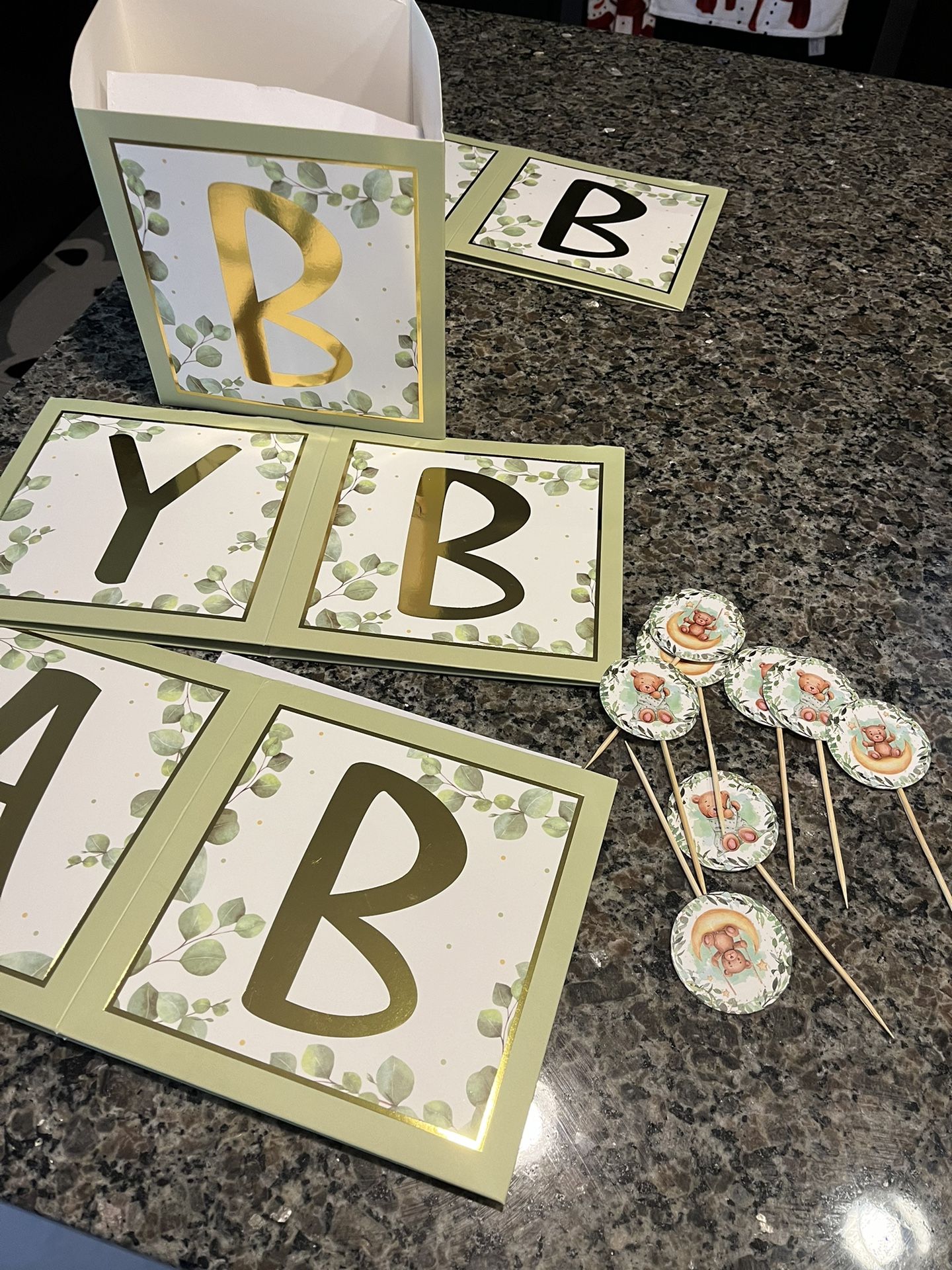 Baby Shower Boxes With Cake Toppers