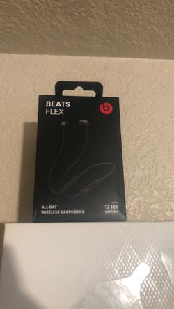 Beats Flex Wireless earphones