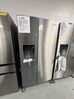 Whirlpool side by side refrigerator