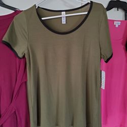 Ladies New LUKARUE TOP, SIZE SMALL, NEW