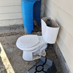 Toilet good condition