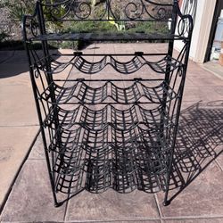 Metal wine rack
