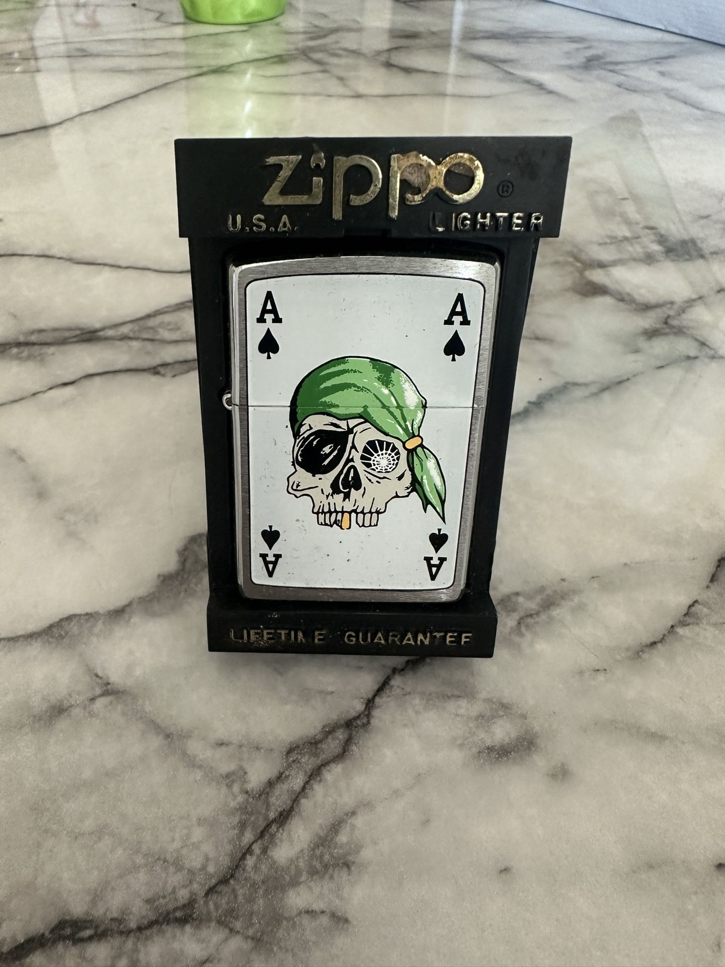 Zippo Skull W/Patch & Web 2000