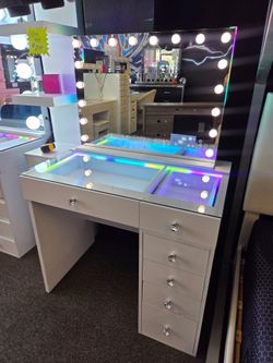 Brand New Vanity Set 6 Drawers HOLLYWOOD Mirror Bluetooth Speaker & RGB Light $489