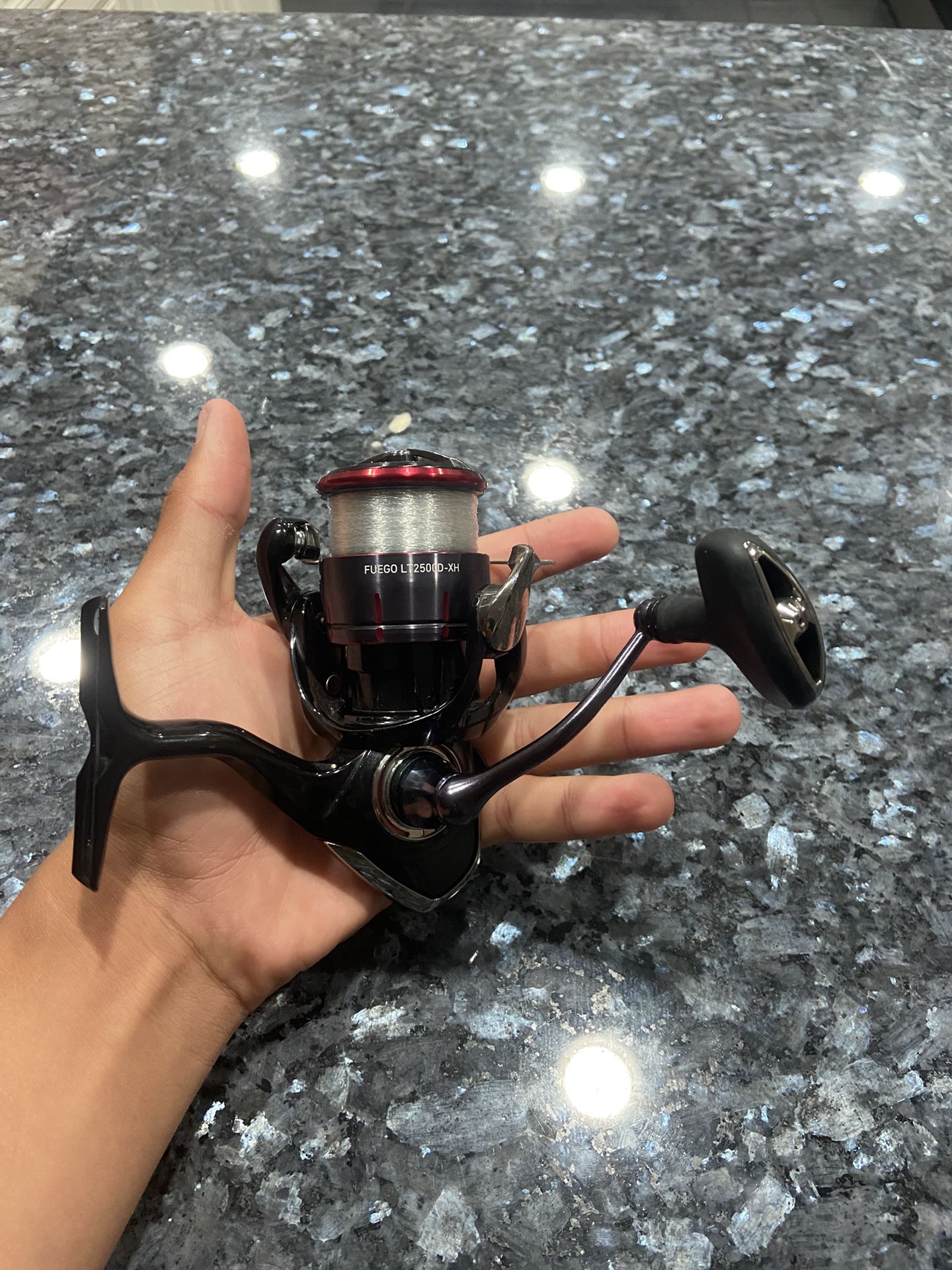 Daiwa Fuego 2500XH LT spooled with Seagaur Tatsu 10Ib Flouro.