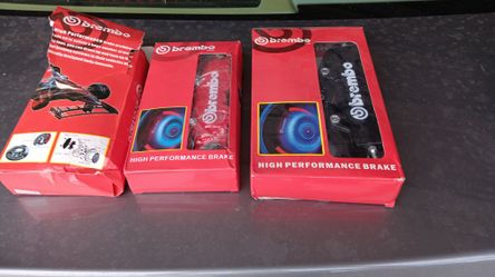   BREMBO  HIGH Performance BRAKE Covers Only NO BRAKE PADS  Fits Mercedes .Brand New 3 Boxes $20  A Box
