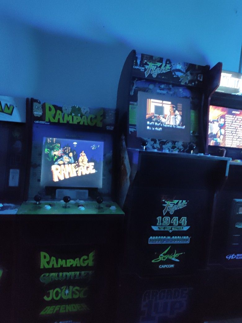 2 Arcade 1ups