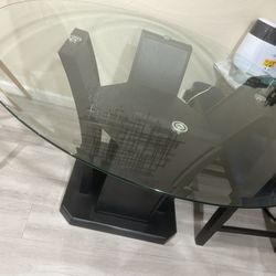Dinning Table 