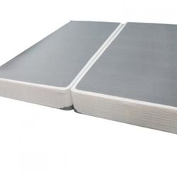 NEW KING SIZE BOXSPRINGS IN PLASTIC NEVER USED 