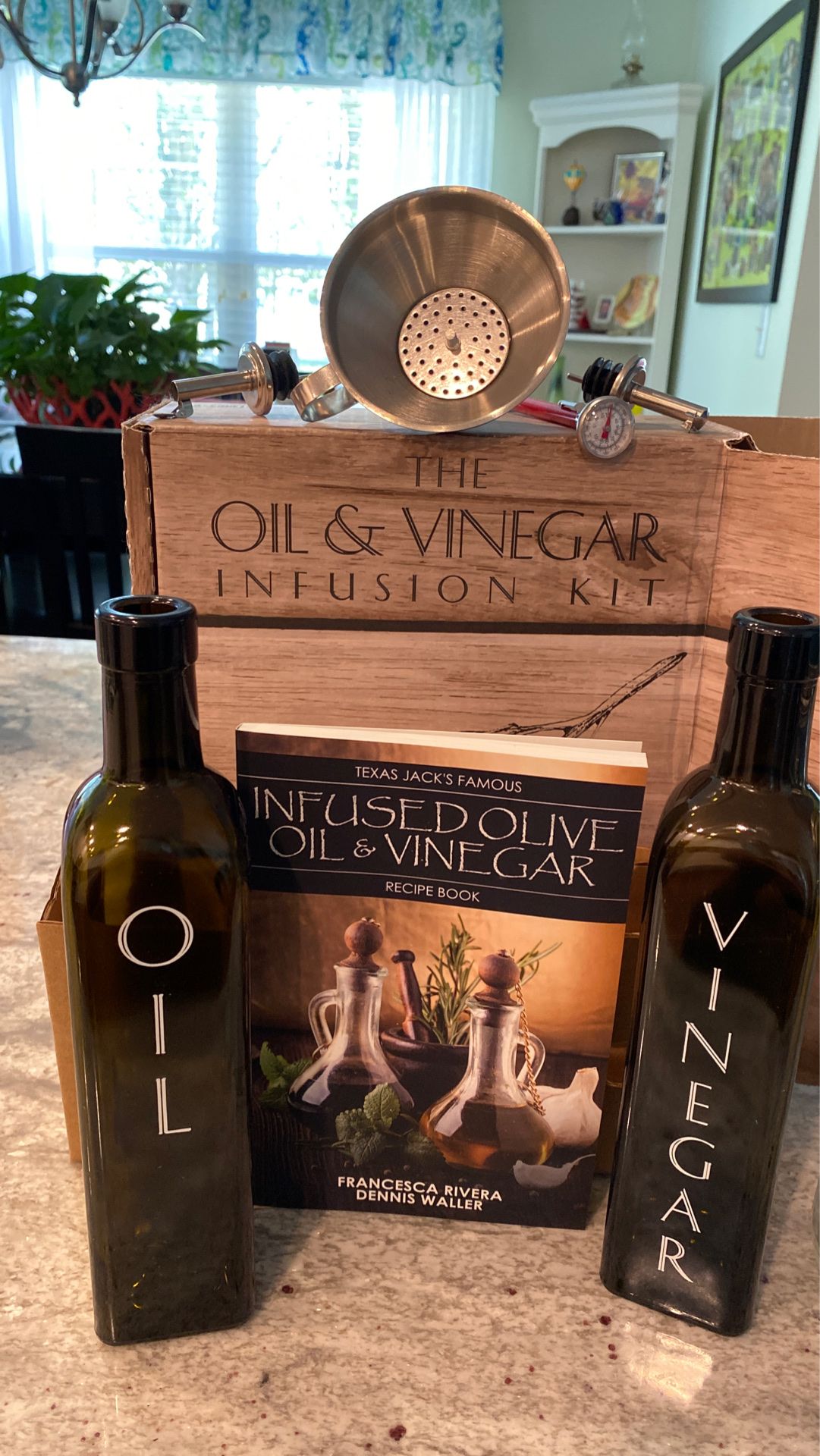 Oil and vinegar kit