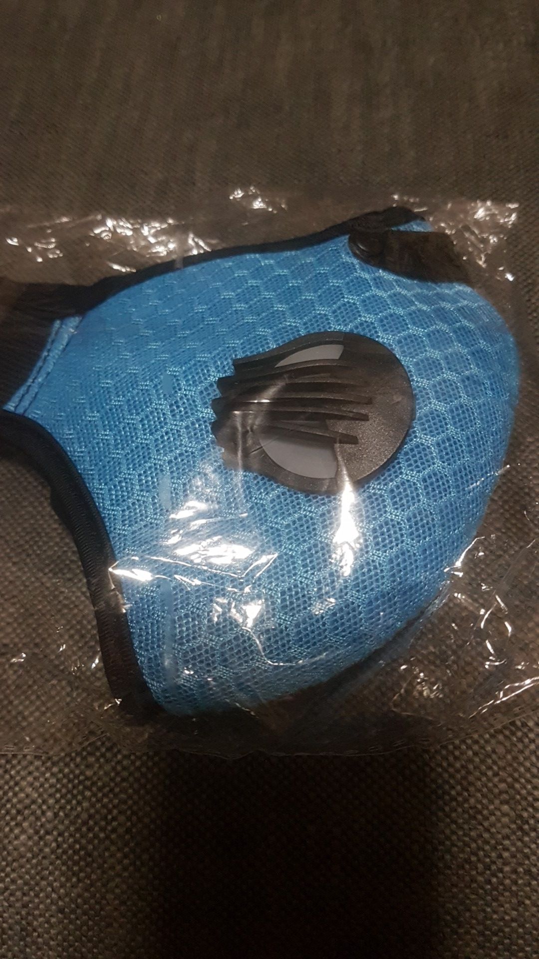 Face mask with filter FOR SALE