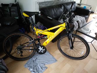 Mongoose d40 21 speed ballistic 26in for Sale in Cranston RI OfferUp