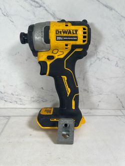 DEWALT DCF809 1/4" IMPACT DRIVER