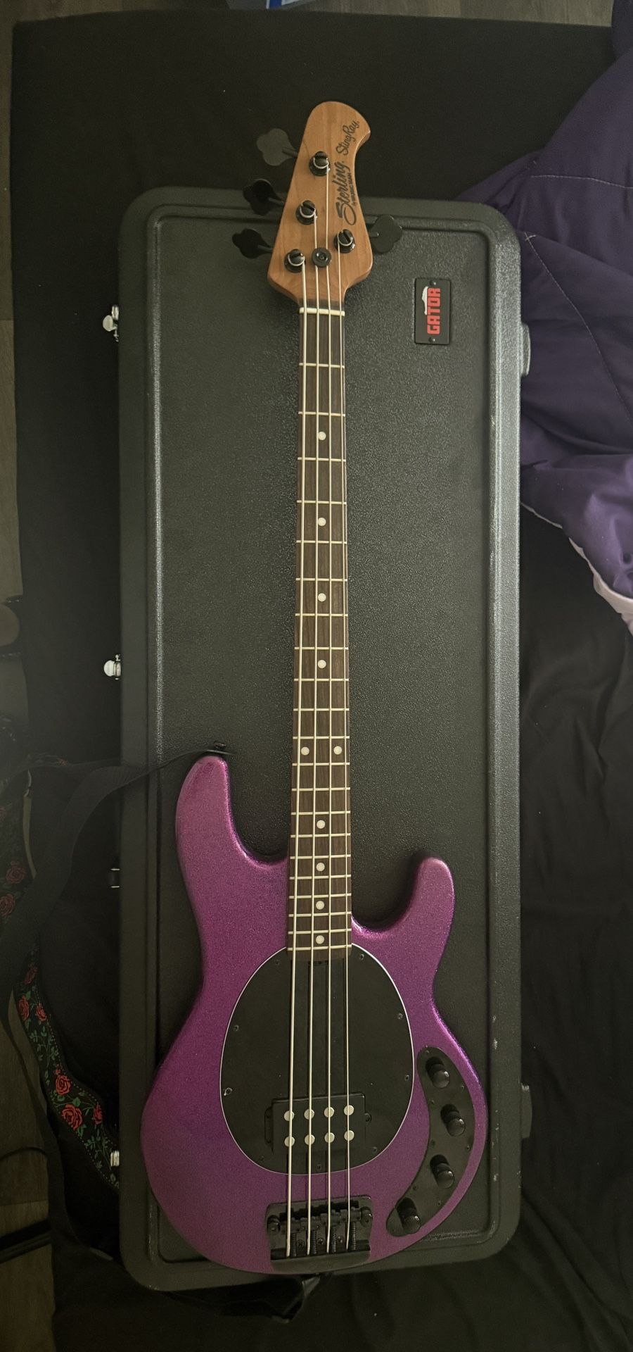 Sterling StingRay RAY34 Bass
