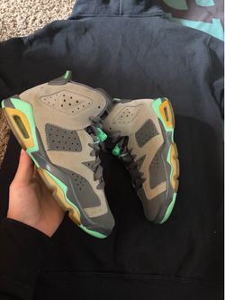 Air Jordan green glow 6s size 3/5
