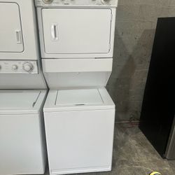 Kenmore Combo 27”W ( Washer And Dryer) #135