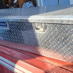 Truck Bed Toolbox 