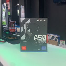 Astro A50 Wireless Gaming Headset + Base Station (ps4/ps5/pc/Max) New