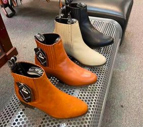 Botines de Piel Marca El Canelo
