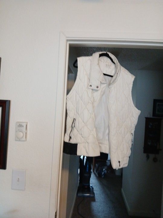 Marc New York White And Black Vest