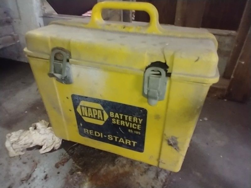 Vintage NAPA Battery Service REDI-START