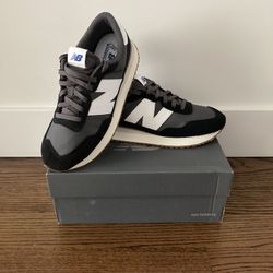 *FOR SALE* BNIB New Balance Men's 237 V1 Sneaker