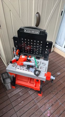 Kids play work bench - Black and Decker