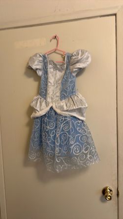 Girls Cinderella Princess Costume Dress size  5-6 years old