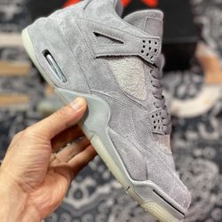 KAWS x Air Jordan 4 Retro 'Cool Grey'