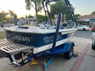 1985 Ski Nautique 2001