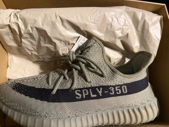 Yeezy 350 V2 HQ2059 size 10.5 brand new