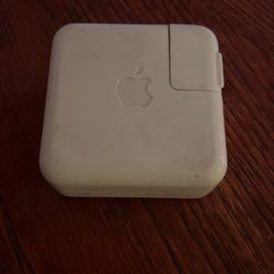 2004 Apple FireWire Power Adapter
