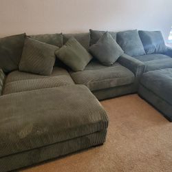 Couch Sectional- Green