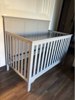 Baby crib