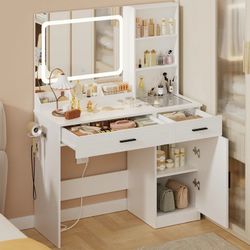 Makeup vanity white with LED mirror and outlets [NEW]