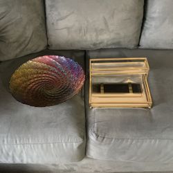 Table Center And Cosmetics Mini Shelf 