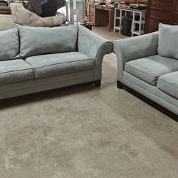 SOFA AND LOVESEAT 